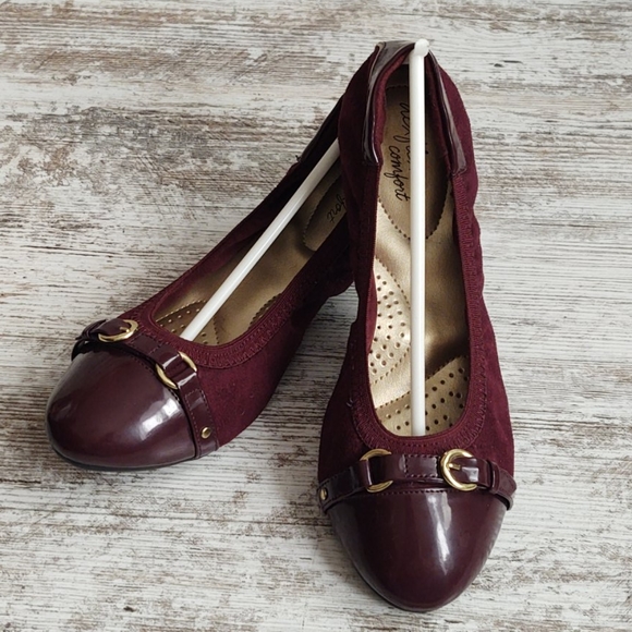 dexflex comfort Shoes - ⚀7.5 Wide DexFlex Comfort Burgundy Flats